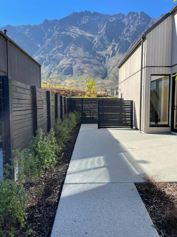 Nestled Below The Remarkables Queenstown Extérieur photo